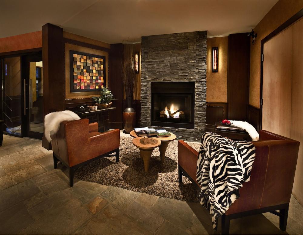 Executive Inn Whistler Exteriör bild