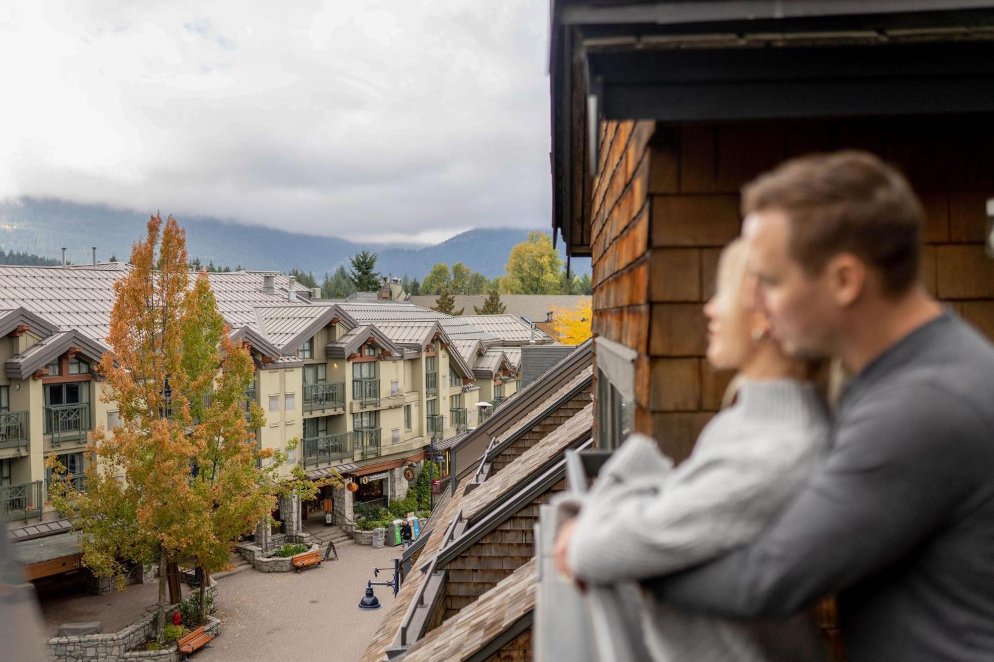 Executive Inn Whistler Exteriör bild