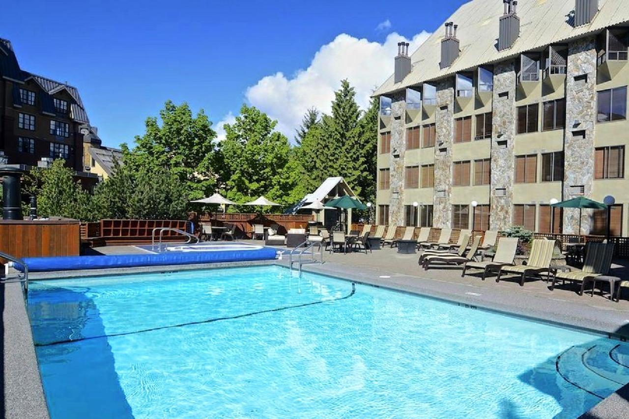 Executive Inn Whistler Exteriör bild